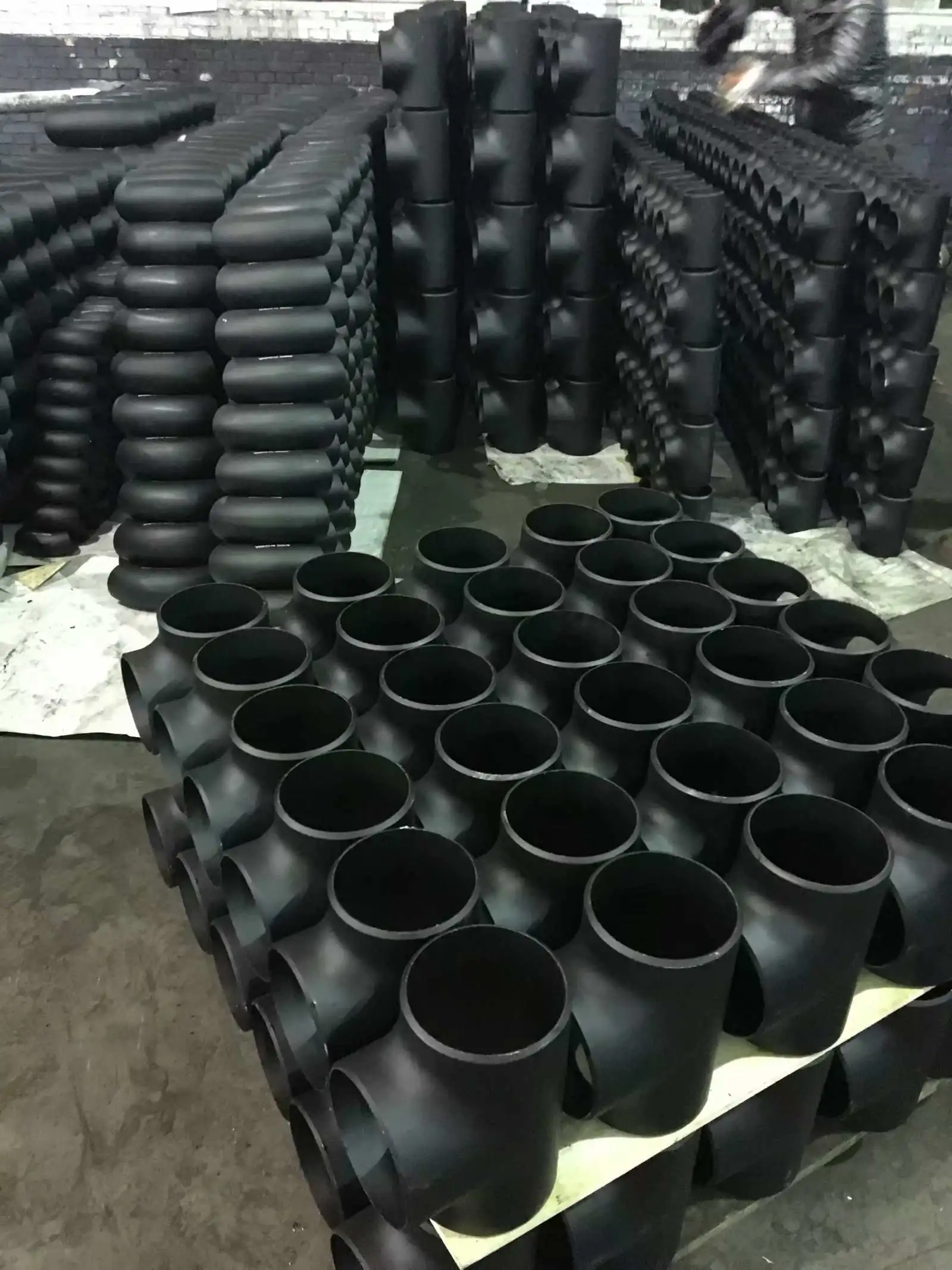 Butt Weld Cross fitting packaging